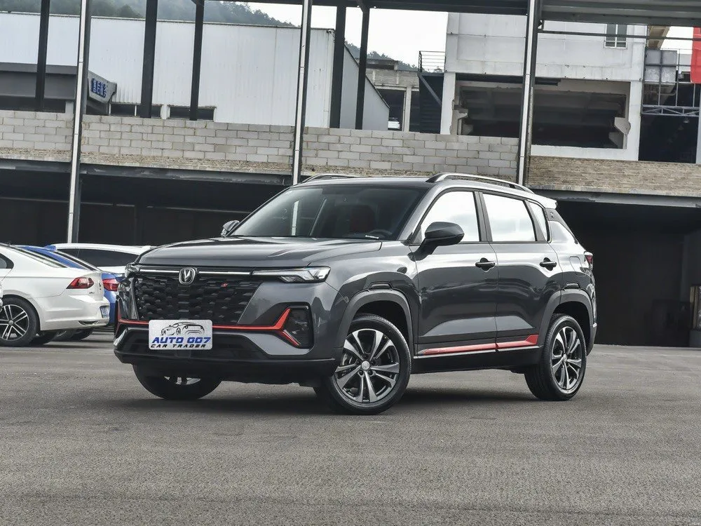 سيارة شانجان CS35 بلس تعمل بالبنزين